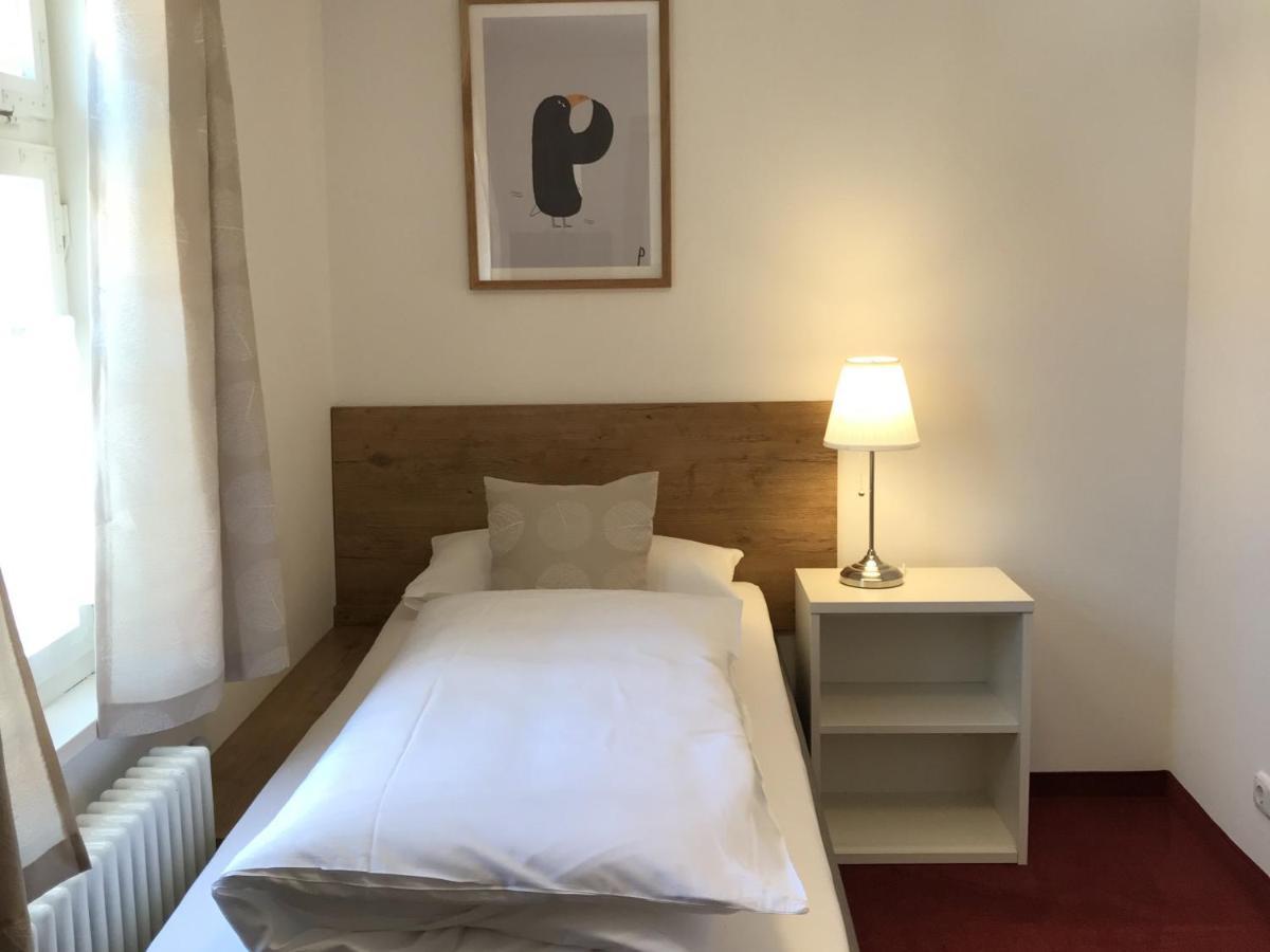 Hotel Hohe Schule Bad Überkingen Стая снимка