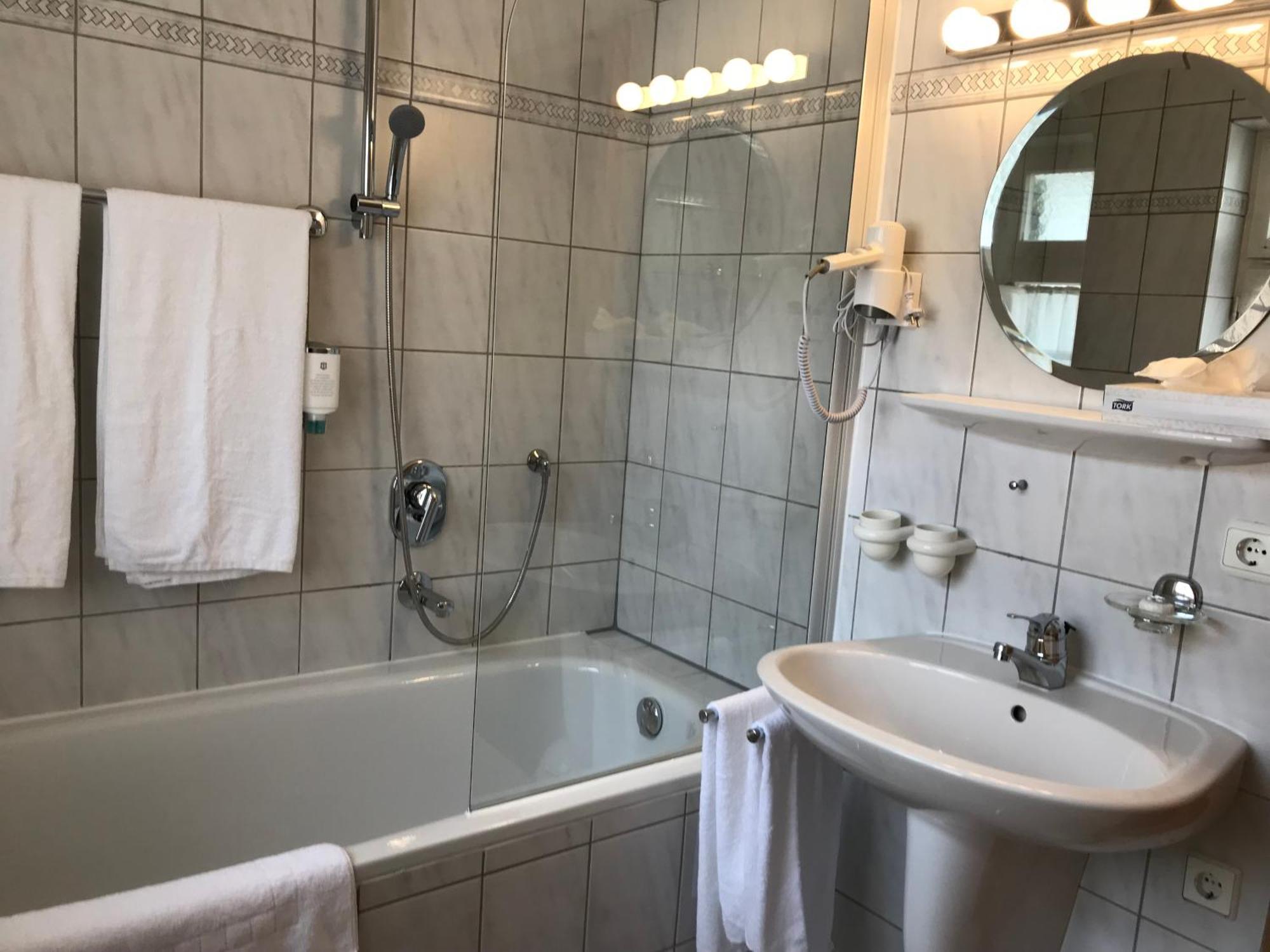 Hotel Hohe Schule Bad Überkingen Стая снимка