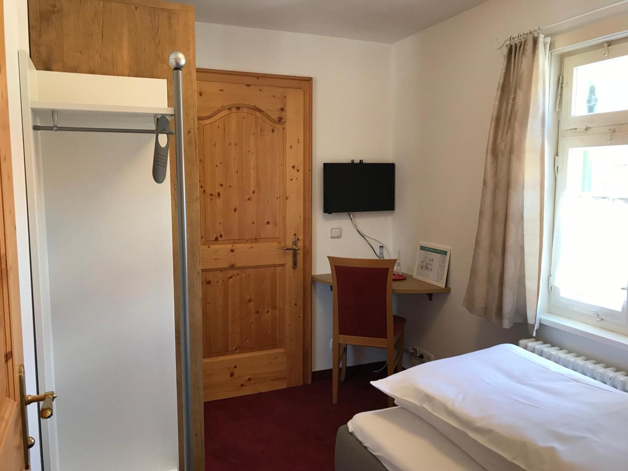 Hotel Hohe Schule Bad Überkingen Стая снимка